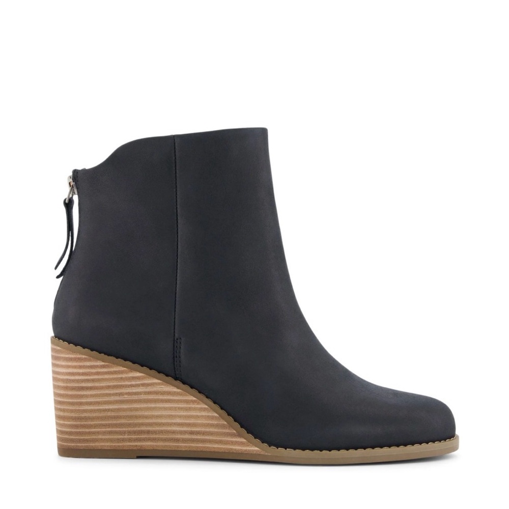 BNWT Toms Women's Casey Wedge Ankle Boots in Black
